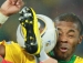 Para Michel Bastos, vale tudo na hora de afastar a bola